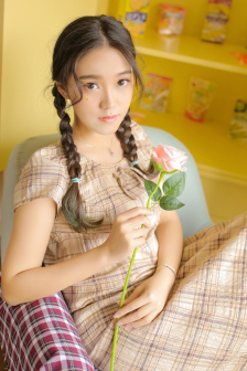 朝美蕙香
